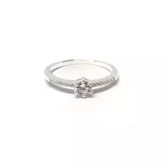 Anillo solitario chico con piedras