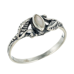 Anillo hojitas con nacar