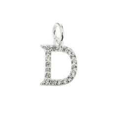 Dije inicial mediana con piedras cúbics en internet