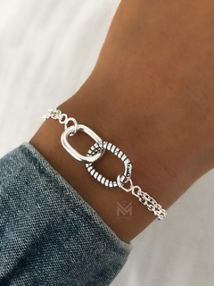 Pulsera doble con eslabones