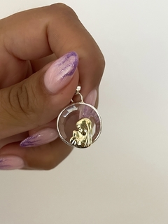Dije cristal con Virgen niña - comprar online
