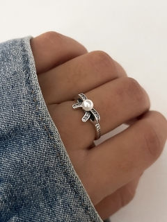 anillo moño con perla