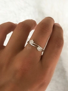 Anillo doble flor