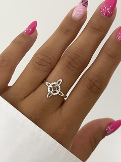 Anillo nudo de brujas