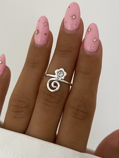 Midi/anillo de pie flor blanca