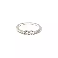 Anillo piedras con dije mini infinito