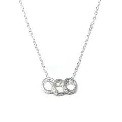 Cadena con triple dona con piedras