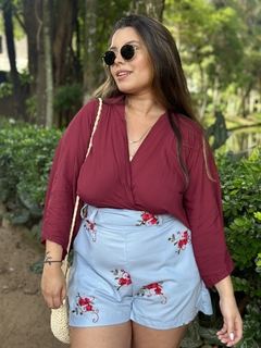 Cropped Camélia na internet