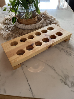 Porta huevos madera (Demora 15 días) - comprar online