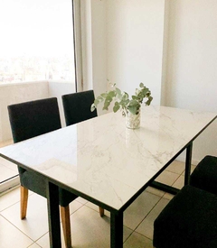 MESA DE COMEDOR AGOS (DEMORA 30 DIAS) - comprar online