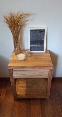 MESITA DE LUZ PARRAISO BALI (DEMORA 30 DIAS) - tienda online
