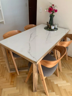 MESA DE COMEDOR DE PORCELANATO Y MADERA