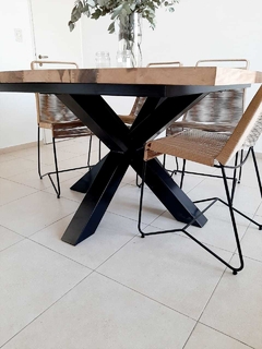 MESA DE COMEDOR GUAYUBIRA NICO (DEMORA 45 DIAS) en internet