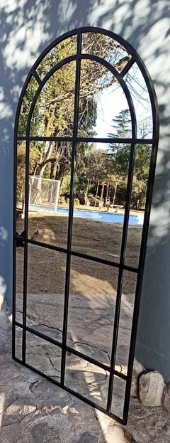 ESPEJO ARCO DE HIERRO (DEMORA 40 DIAS) en internet