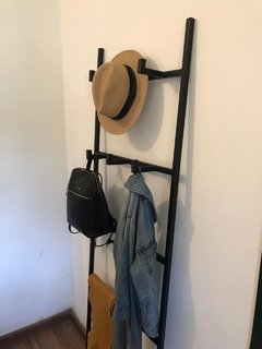 PERCHERO CRIS (Demora 30 días) - tienda online