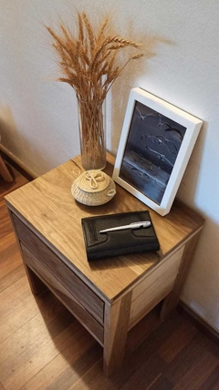 MESITA DE LUZ PETIRIBI DENVER (DEMORA 30 DIAS) - VIAZ HOME