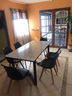 MESA DE COMEDOR "W" (DEMORA 30 DIAS) en internet