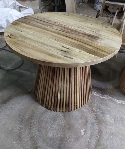 Mesa varillada laurel (demora 30 días)