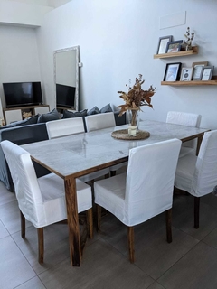 Mesa porcelanato gris y madera (Demora 30 días)