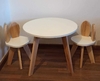 MESITA + 2 SILLITAS BUNNY (DEMORA 30 DIAS)
