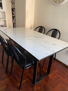 MESA DE COMEDOR AGOS (DEMORA 30 DIAS) - tienda online