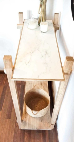 RECIBIDOR DOBLE DE PORCELANATO Y MADERA CLEMEN (30 DIAS)