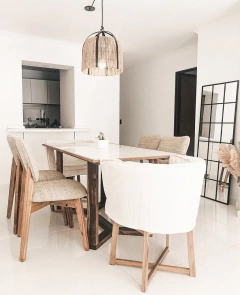 MESA DE COMEDOR DE PORCELANATO Y MADERA en internet