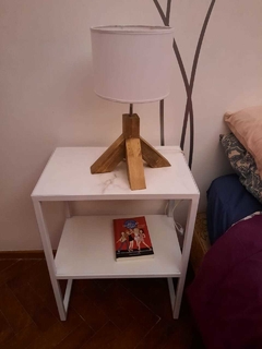 MESITA DE ARRIME O DE LUZ NICO (DEMORA 30 DIAS) en internet