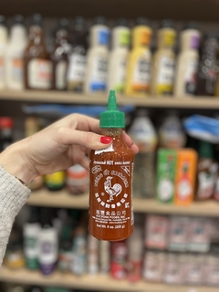Salsa picante de chili Sriracha Huy fong foods