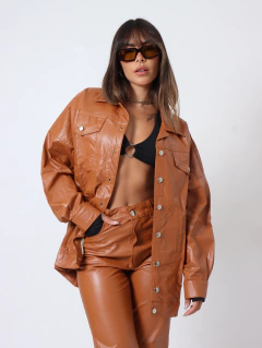 JAQUETA DE COURO LOUVRE CARAMELO