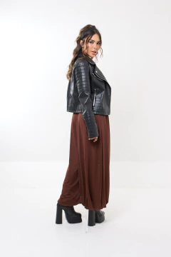 CALÇA JASMINE MARROM na internet