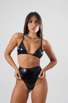 HOT PANT SPARKS METAL PRETO na internet