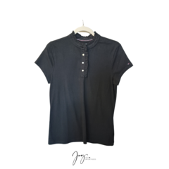 T-shirt Preta com Botões e Babado - Tommy Hilfiger