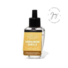 Essência de tomada Sândalo e Baunilha 24ml - Bath & Body Works