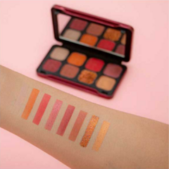 Paleta de Sombras Dynasty - Revolution na internet
