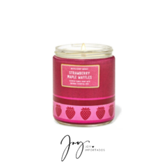 Vela Strawberry Maple Waffles - Bath & Body Works 198g - comprar online