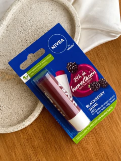 LABIAL NIVEA - BLACKBERRY SHINE - comprar online