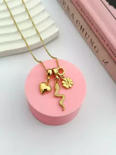 C367 - CONJUNTO DORADO CHARMS