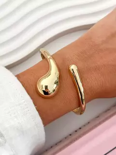 P377 - PULSERA DORADA DOBLE GOTA
