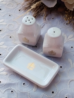 Set de Salero y Pimentero con Bandejita en Porcelana Inglesa Royal Doulton - comprar online