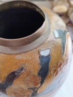 Florero Indu de Bronce esmaltado en internet