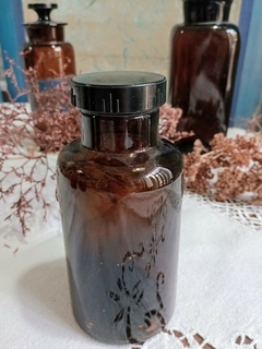 Frasco de Farmacia color ambar con Tapa de Baquelita