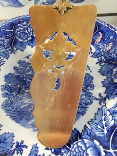 Pala de Servir para Tortas Francesa en Bronce y Baquelita - comprar online