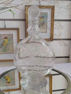 Botellon de Cristal Baccarat grabado al acido - comprar online