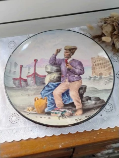Gigante Plato de Ceramica Pintado a mano Firmado - comprar online