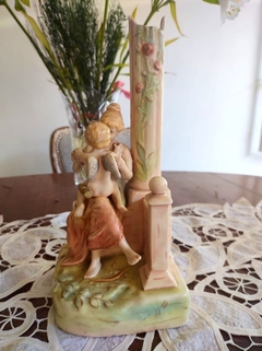 Figura de Porcelana Faience Checoslovaca Florero en internet