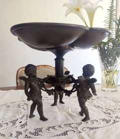 Antiguo Centro de Mesa Petite "Corro de Angeles"