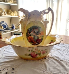 Jarra y Jofaina en Loza Inglesa con escenas Galantes - tienda online