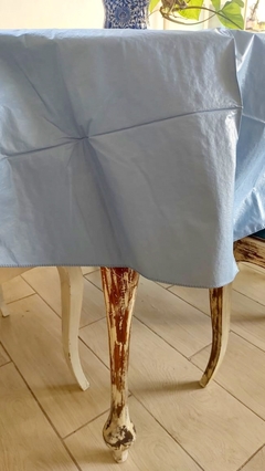 Mantel Vinilico para mesa redonda u oval Celeste Liso - comprar online