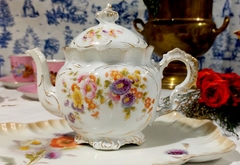 Tetera para 2 personas en Porcelana Alemana llena de flores